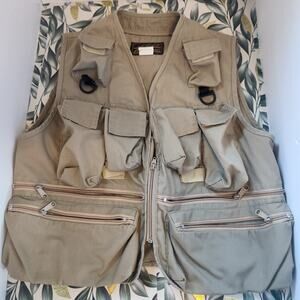 Eddie Bauer Mens Medium Beige Hunting Fishing Hiking Safari Utility Field Vest